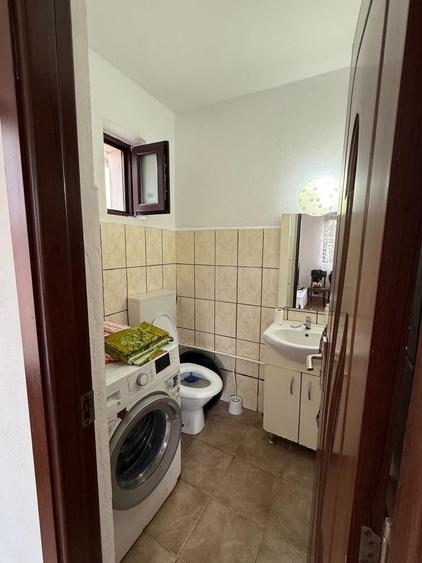Casă cu 3 camere cu Teren 460 Mp în Central