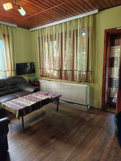 Casă individuală cu 4 camere cu Canalizare în Sud-Est