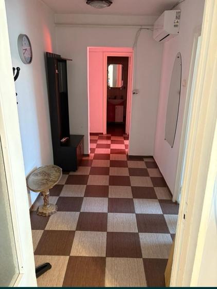 Apartament cu 2 camere decomandat în Metalurgie