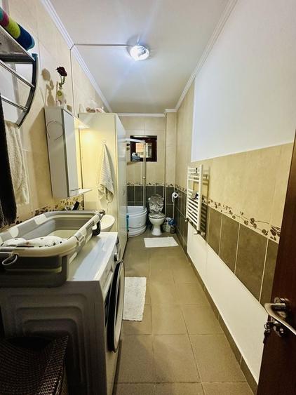 Casă cu 4 camere în Vlădești