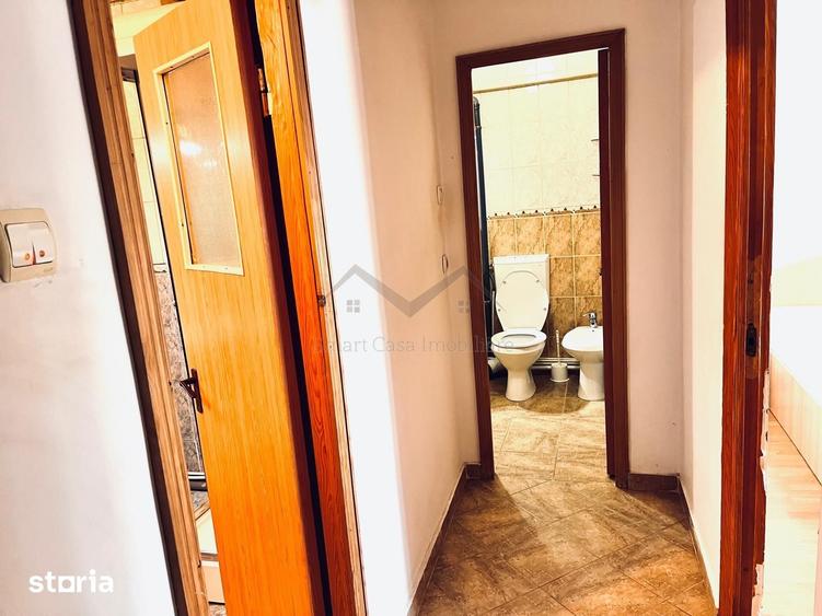 Apartament cu 3 camere decomandat în Galata
