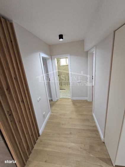 Apartament cu 3 camere decomandat în Sud