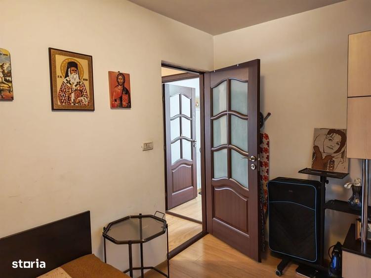 Casă cu 4 camere cu Teren 450 Mp în Ruși-Ciutea