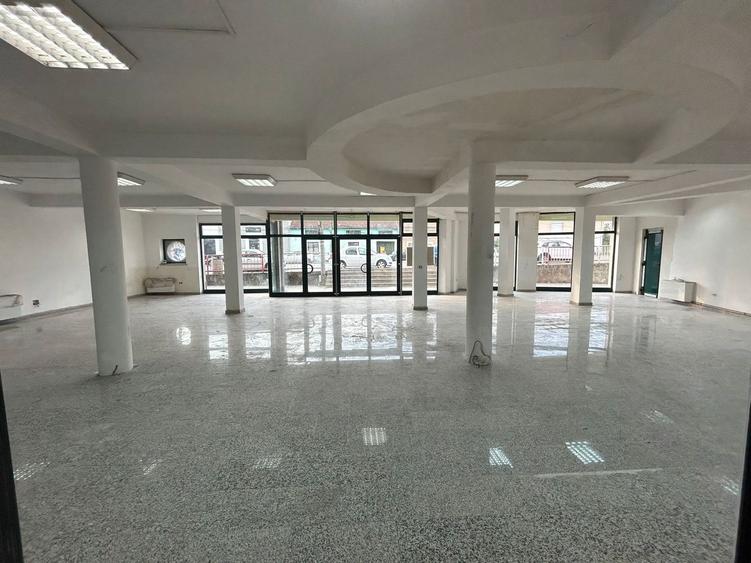 Birou, de 1,027.2099609375 mp, în Central