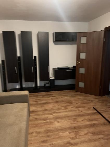 Apartament cu 2 camere decomandat în Exterior Vest