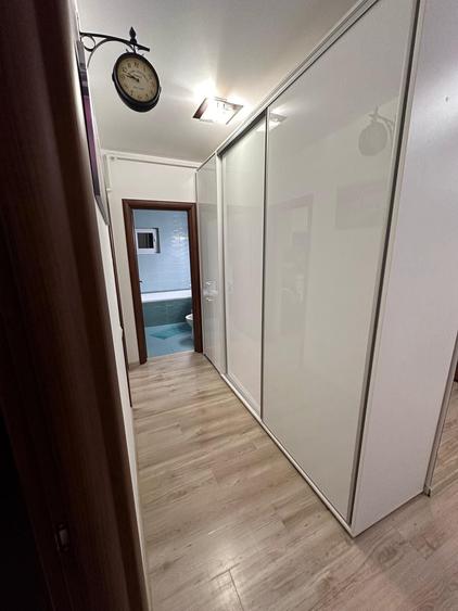 Apartament cu 2 camere decomandat în Titan