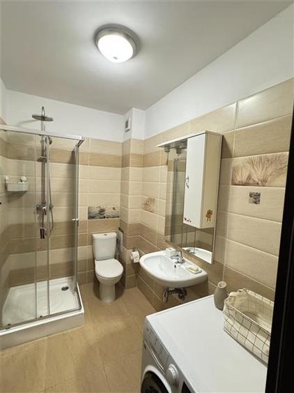 Apartament cu 3 camere decomandat, mobilat în Șoseaua Nordului