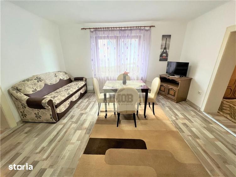 Apartament cu 3 camere decomandat în Valea Aurie