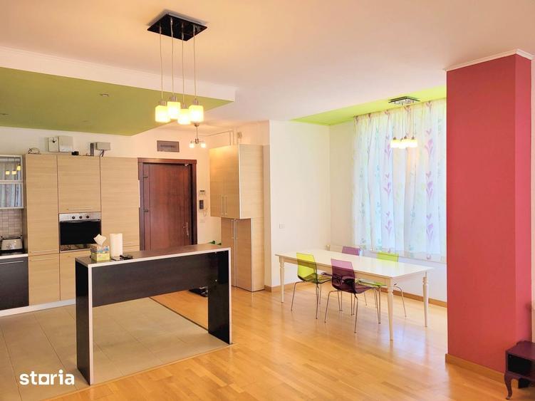 Apartament cu 3 camere, mobilat în Badea Cârțan