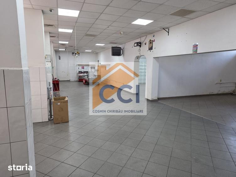 Spațiu comercial, de 242 mp, în Cornișa