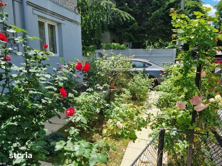 Apartament cu 3 camere în Băneasa