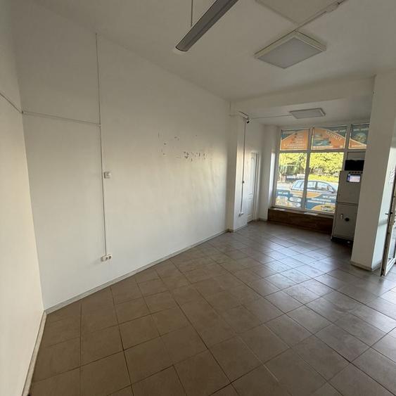Spațiu comercial, de 28 mp, în Obor