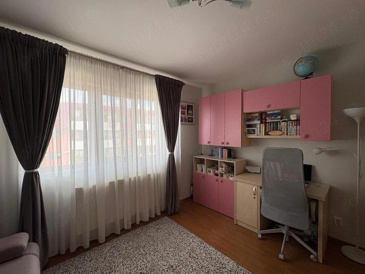 Apartament cu 3 camere decomandat în Central