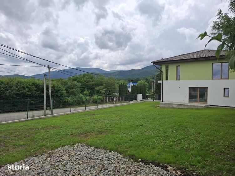 Casa noua in Tocile - individuala - priveliste deosebita spre munti - 13
