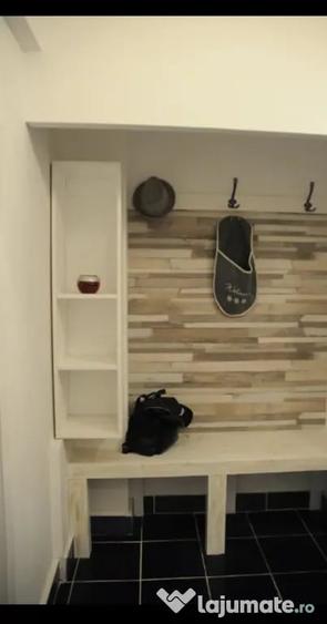 Apartament cu 2 camere semidecomandat în Centrul Civic