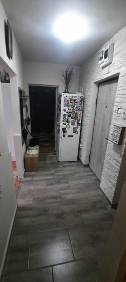 Apartament cu 3 camere decomandat în Dacia