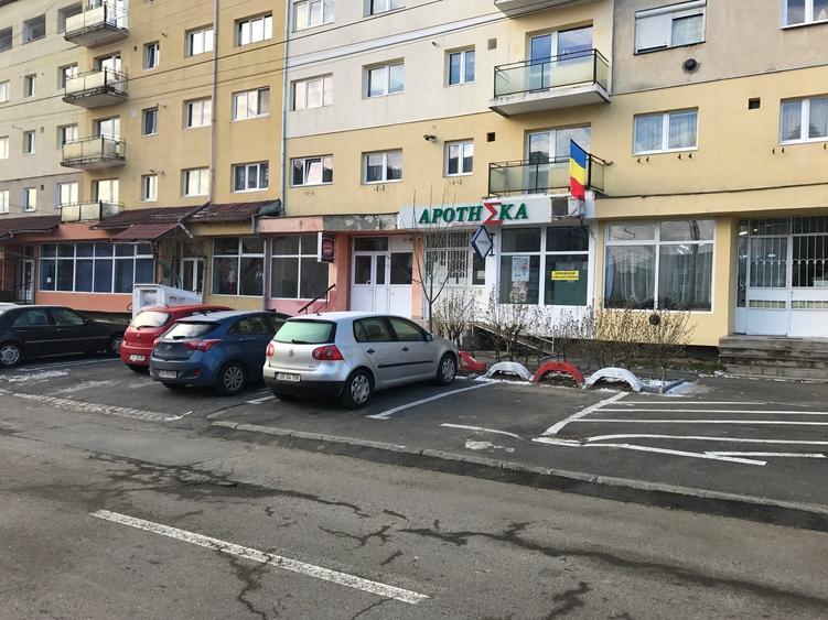 Spațiu comercial, de 64 mp, în Est