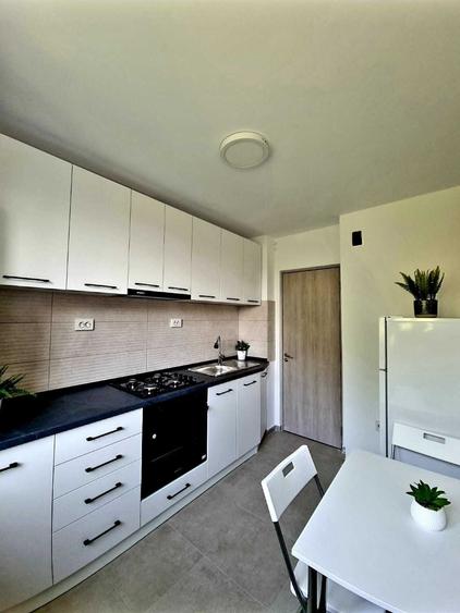 Apartament cu 2 camere semidecomandat în Central