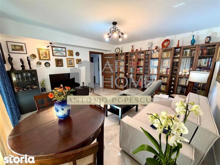 Apartament cu 3 camere decomandat, mobilat în Central