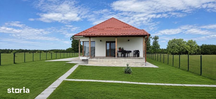 Casă cu 4 camere cu Teren 1200 Mp în Dumbrăvița