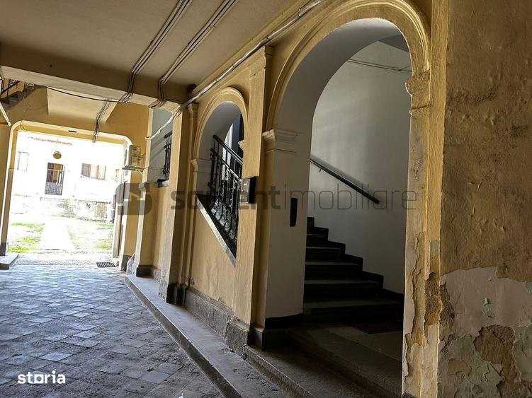 Apartament cu 4 camere în Ultracentral