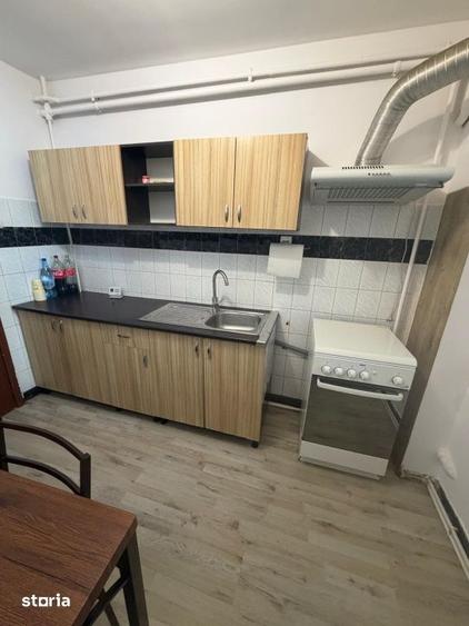 Apartament cu 2 camere semidecomandat, mobilat în Brazda lui Novac