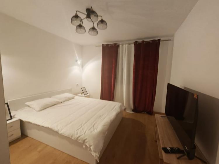 Duplex cu 4 camere cu Canalizare în Prelungirea Ghencea