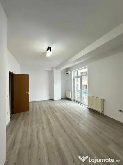 Apartament cu 2 camere decomandat în Primo