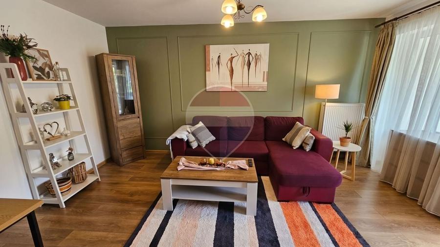 Apartament cu 2 camere decomandat, mobilat în Central