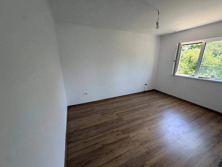 Casă cu 4 camere cu Teren 380 Mp în Mărgineni