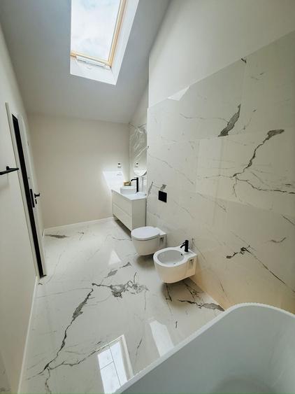 Apartament cu 3 camere în Complex Studențesc