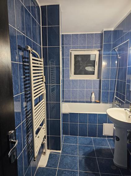 Apartament cu 3 camere decomandat în Dristor
