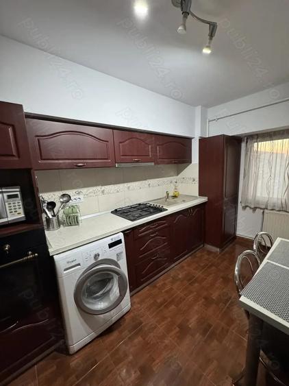 Apartament cu 4 camere decomandat în Ultracentral