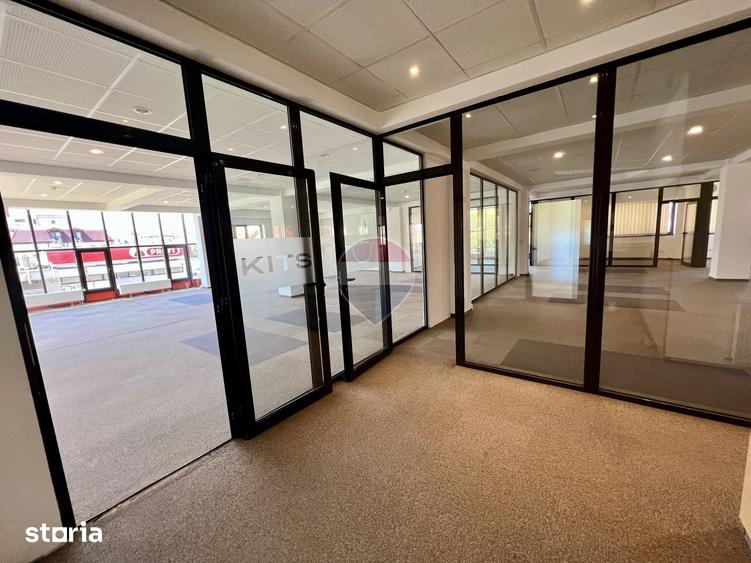 Spațiu comercial, de 291 mp, în Central