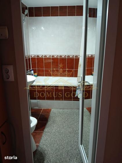 Casă cu 3 camere cu Teren 800 Mp în Dâmbul Rotund