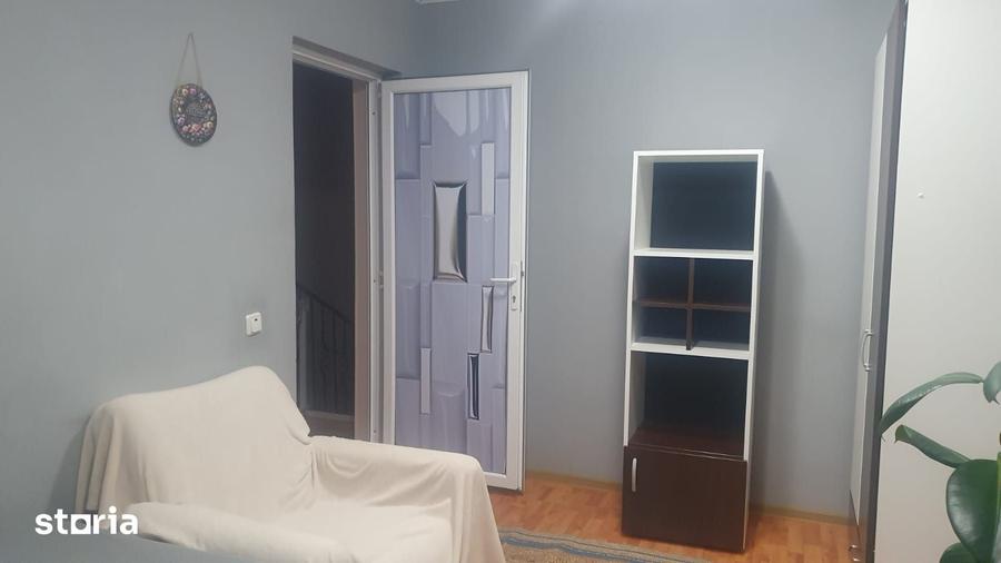 Casă cu 4 camere cu Teren 20 Mp în Aurel Vlaicu
