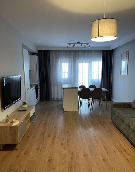 Apartament cu 2 camere decomandat în P-ța Alba Iulia