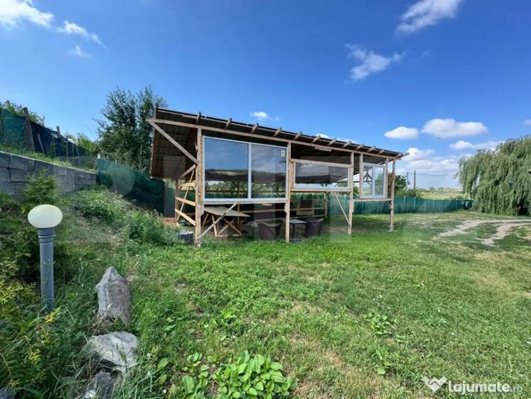 Casă cu 3 camere cu Teren 800 Mp în Central