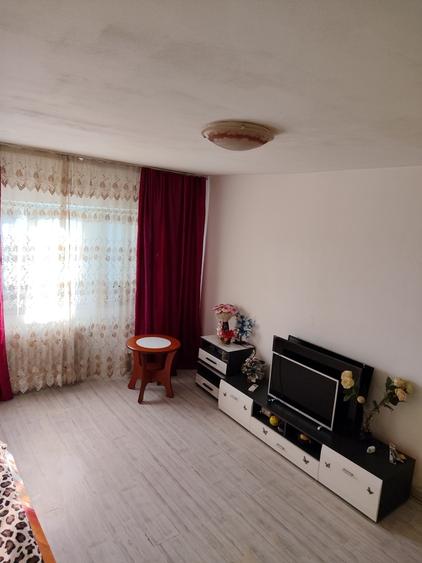 Apartament cu 2 camere decomandat în Rahova