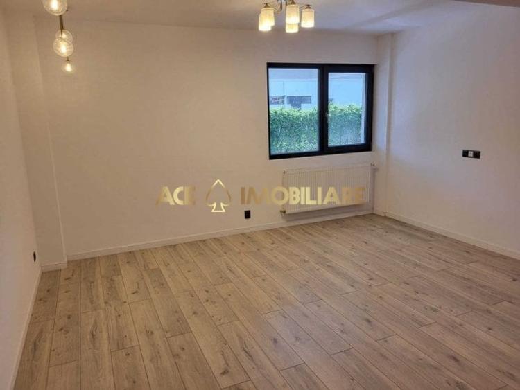 Apartament cu 3 camere semidecomandat, mobilat în Voluntari