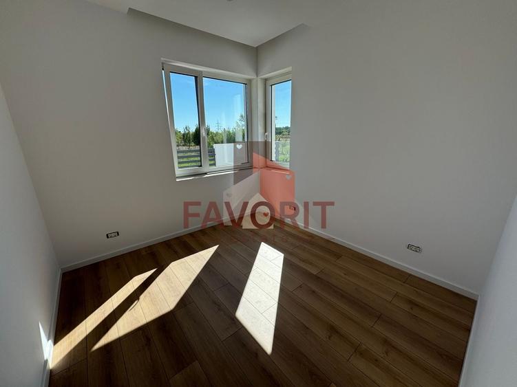 Duplex cu 4 camere cu Canalizare în Dumbrăvița