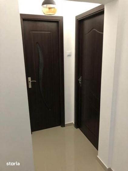 Apartament cu 4 camere decomandat în Berceni