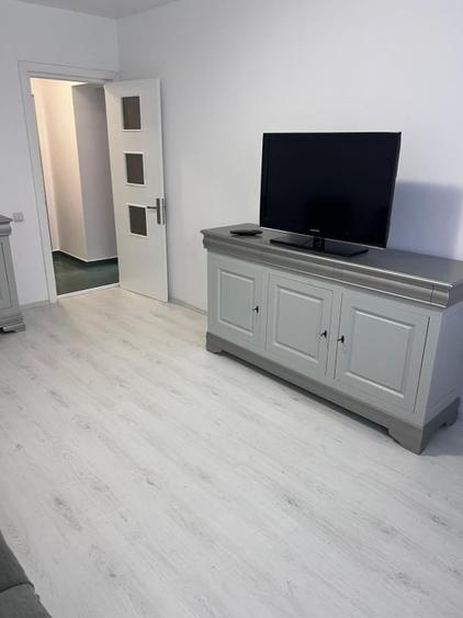 Apartament 2 camere zona Delfinariu termen lung - 1