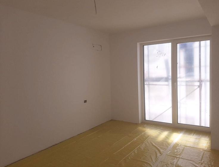 Garsonieră decomandată în Noua