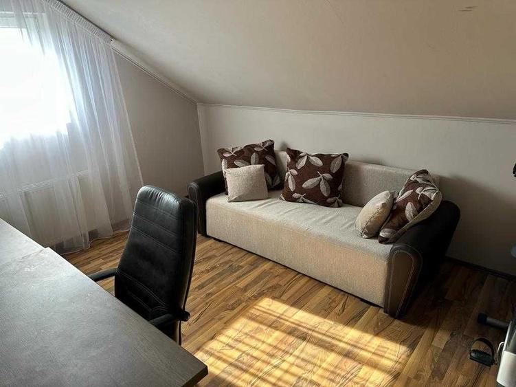 Apartament cu 3 camere nedecomandat în Florești