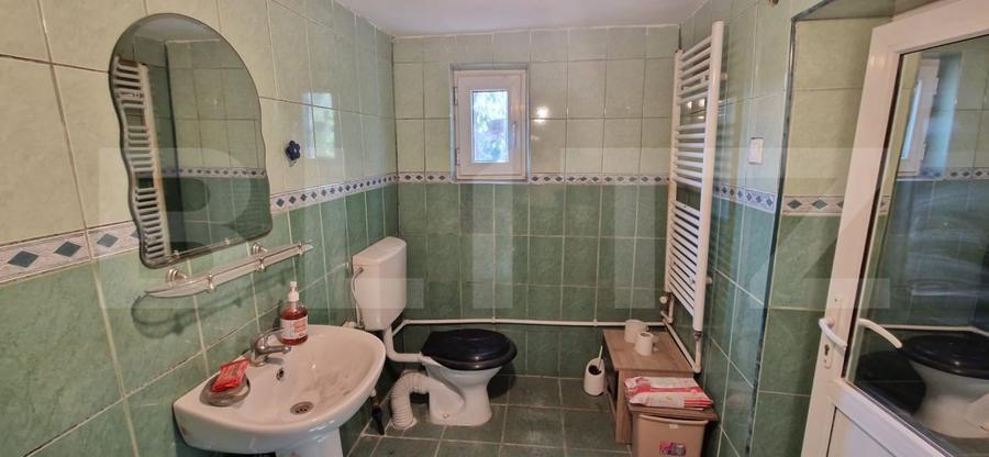 Casă individuală cu 3 camere cu Canalizare în Bariera Vâlcii