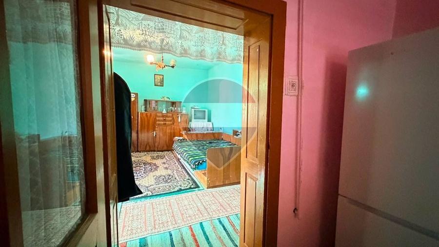 Casă de vânzare în Axente Sever – situată la șoseaua principală - 1