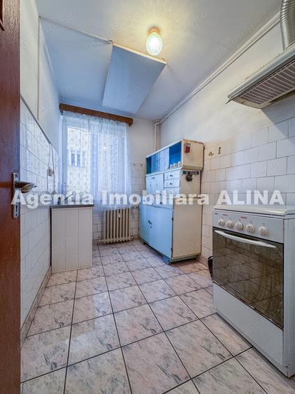 Apartament cu 3 camere decomandat în Titu Maiorescu