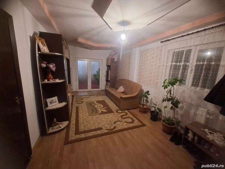 Casă cu Teren 400 Mp în Brestei