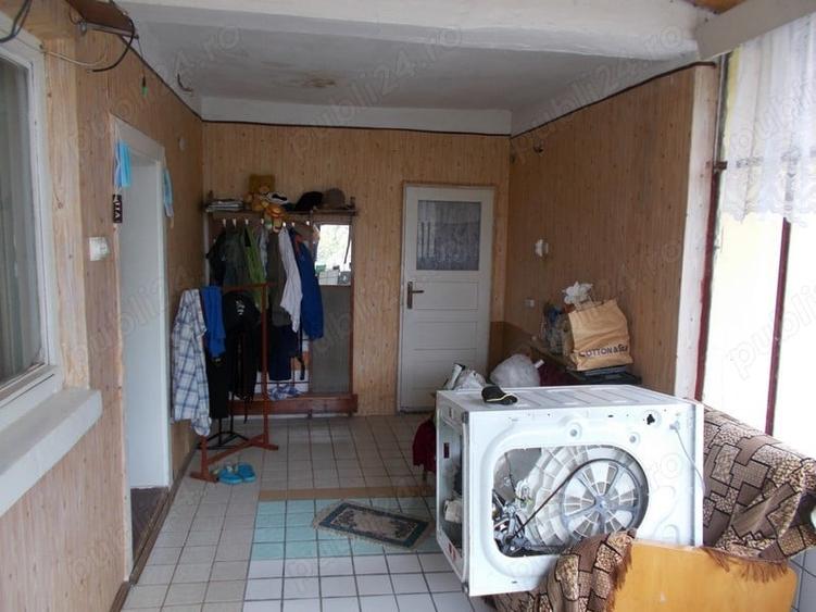 Casă cu 4 camere în Ghirodei